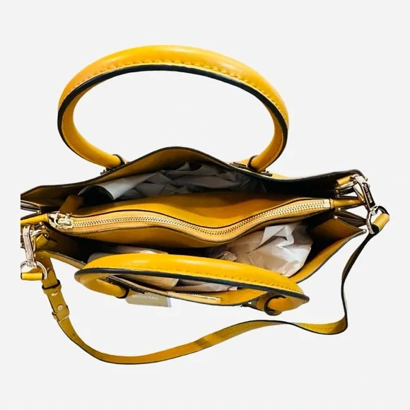 Michael Kors Mercer Leather Convertible/Handbag  Bag Lock &  Care Card NWOT - Picture 6 of 12